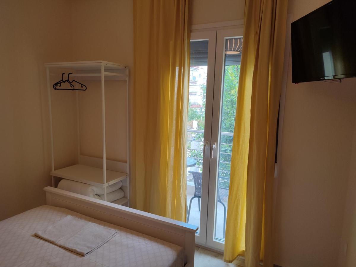 Estrella Rooms Nea Kallikrateia Exteriér fotografie